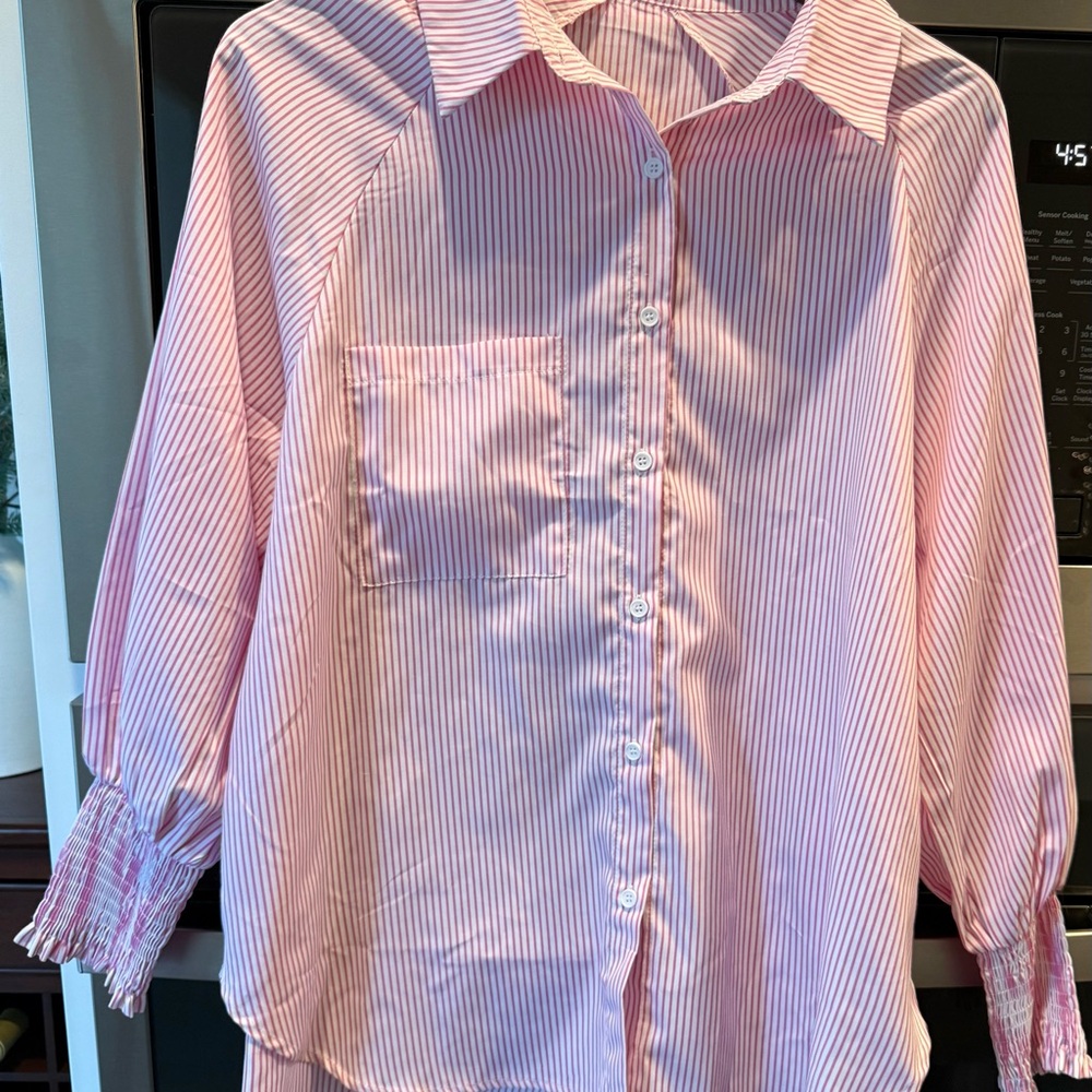 Pink Striped Button-Up Shirt w/ Pockets - Large. Great w/ Leggings or Jean ls